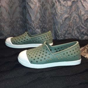 Youth Old Navy slip ons